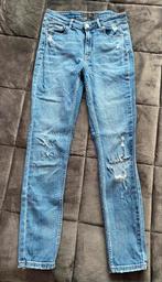 Amisu spijkerbroek blauw high waist maat 28, Kleding | Dames, Spijkerbroeken en Jeans, Blauw, W28 - W29 (confectie 36), Ophalen of Verzenden