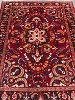 Prachtig rood (perzisch) tapijt 165x207, Ophalen, Gebruikt, Perzisch, 150 tot 200 cm