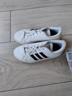 witte sneakers/gympen van Adidas. maat 38, Jongen, Ophalen of Verzenden, Zo goed als nieuw, Adidas