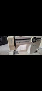 Toyota naaimachine werkt nog heel goed onderhandelen kan!, Antiek en Kunst, Antiek | Naaimachines, Ophalen