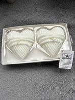 2 witte harten kaars - nieuwe kaarsen - wit gebreid hart, Huis en Inrichting, Woonaccessoires | Kandelaars en Kaarsen, Overige materialen