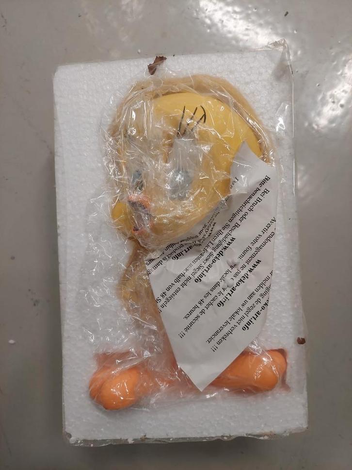 Classic Tweety beeld originele verpakking, Verzamelen, Stripfiguren, Zo goed als nieuw, Beeldje of Figuurtje, Looney Tunes, Ophalen of Verzenden
