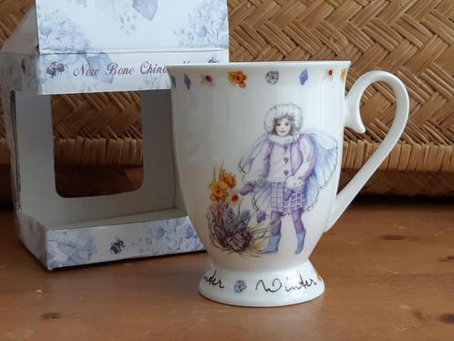 1x Mok, Helga Mârtaré, WINTER, nieuw in doos, Huis en Inrichting, Keuken | Servies, Nieuw, Kop(pen) en/of Schotel(s), Overige stijlen