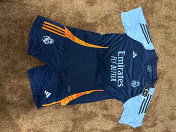 Real Madrid tenue nieuw met prijskaartje beschikbaar voor biedingen