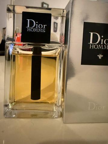 Dior Homme beschikbaar voor biedingen