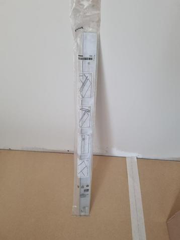 FIXA Afsluitlijst werkblad, 63.5x1x1.8 cm beschikbaar voor biedingen