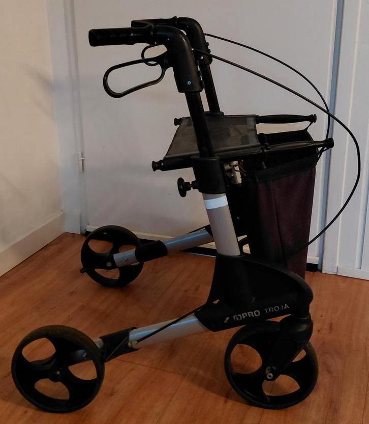 Rollator Topro Troja S + Boodschappentas ( 6.9 kg ! ), Diversen, Rollators, Zo goed als nieuw, Lichtgewicht, Opvouwbaar, Ophalen of Verzenden