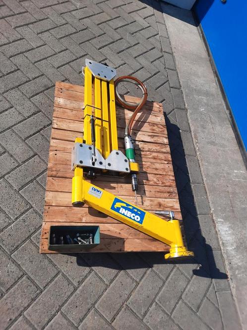 INECO Taparm pneumatisch met diverse tappotjes., Doe-het-zelf en Verbouw, Gereedschap | Overige machines, Gebruikt, Ophalen of Verzenden
