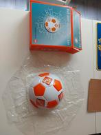 Voetbal door ruit sticker, nieuw in doos van C1000,, Verzamelen, Supermarktacties, C1000, Ophalen of Verzenden