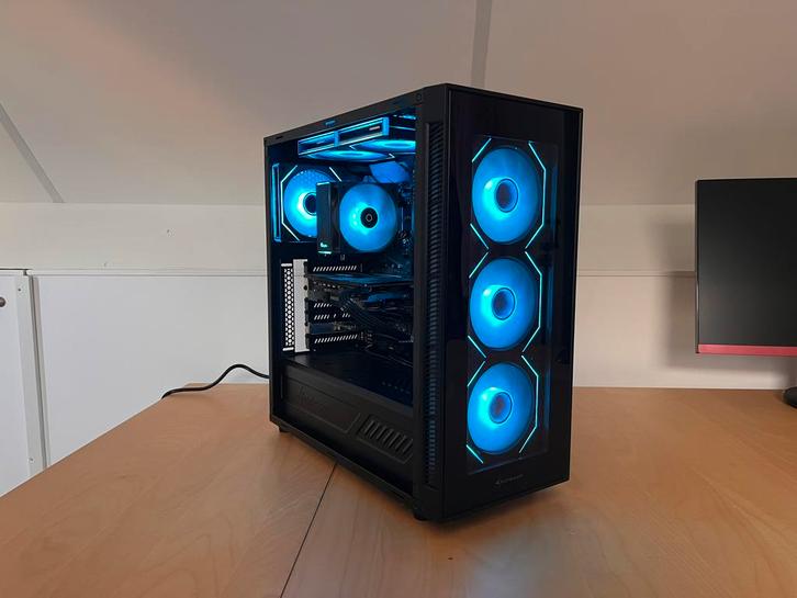 Krachtige Gaming Pc | RTX 2070 | Fortnite 180+ Fps, Computers en Software, Desktop Pc's, Zo goed als nieuw, SSD, Gaming, Ophalen of Verzenden
