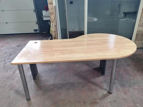 Gebruikt Bureau met Afgeronde Hoek, Huis en Inrichting, Bureaus, Gebruikt, Bureau, Ophalen of Verzenden
