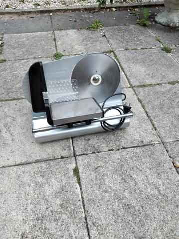 Vleessnijmachine - Professioneel Gebruik beschikbaar voor biedingen
