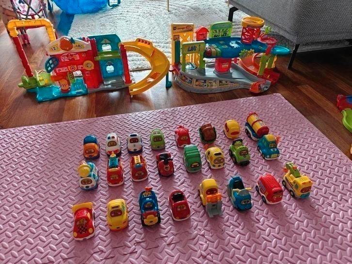 Mega toet toet pakket (veel sets, wegdelen en voertuigen)., Kinderen en Baby's, Speelgoed | Vtech, Zo goed als nieuw, Ophalen