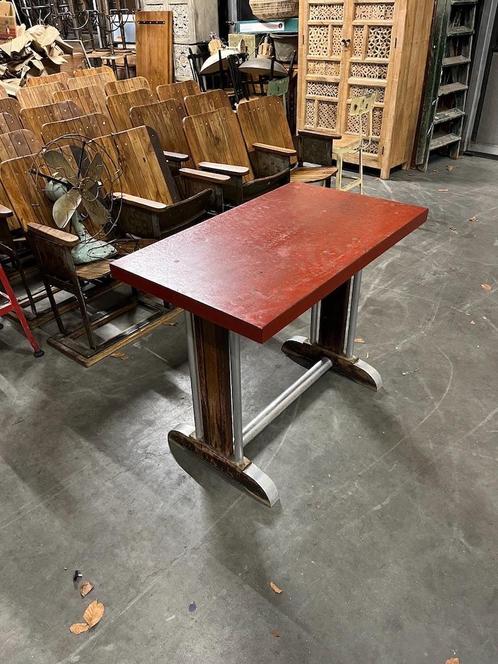 Unieke Cafetafel afkomstig uit Oud Belgisch Cafe, Huis en Inrichting, Tafels | Eettafels, Gebruikt, 50 tot 100 cm, 50 tot 100 cm
