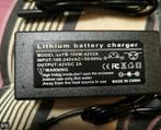 Lithiumaccu charger 42V ook geschikt voor 36V accu, Verzenden, Nieuw