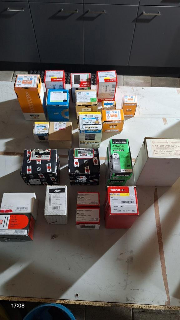 Grote Partij Schroeven, Pluggen & Spijkers, Doe-het-zelf en Verbouw, IJzerwaren en Bevestigingsmiddelen, Nieuw, Overige typen