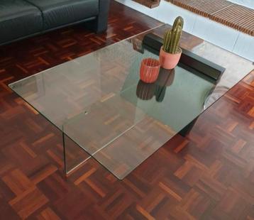 Glazen salon tafel  beschikbaar voor biedingen
