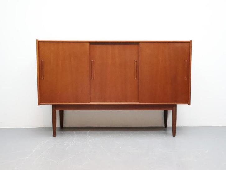 Mid century modern wandmeubel schuifdeuren teak, Huis en Inrichting, Kasten | Wandmeubels, Zo goed als nieuw, 100 tot 150 cm, 150 tot 200 cm