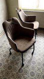 2 bruine eetkamerstoelen op wieltjes, Ophalen, Overige materialen, Twee, Bruin