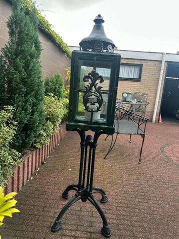 Decoratieve Tuinlantaarn met Standaard beschikbaar voor biedingen