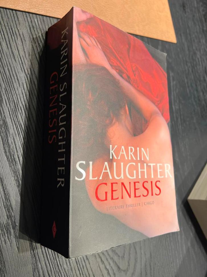 Karin Slaughter boek Genesis, Boeken, Thrillers, Gelezen, Nederland, Ophalen of Verzenden