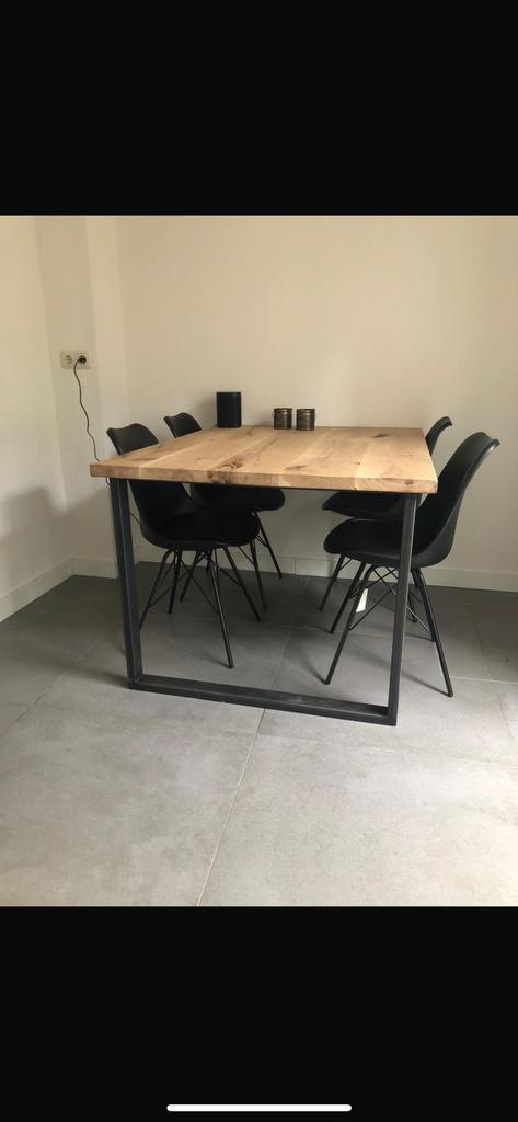 Massief eiken tafel, Huis en Inrichting, Tafels | Eettafels, Zo goed als nieuw, 50 tot 100 cm, 100 tot 150 cm, Vier personen, Rechthoekig