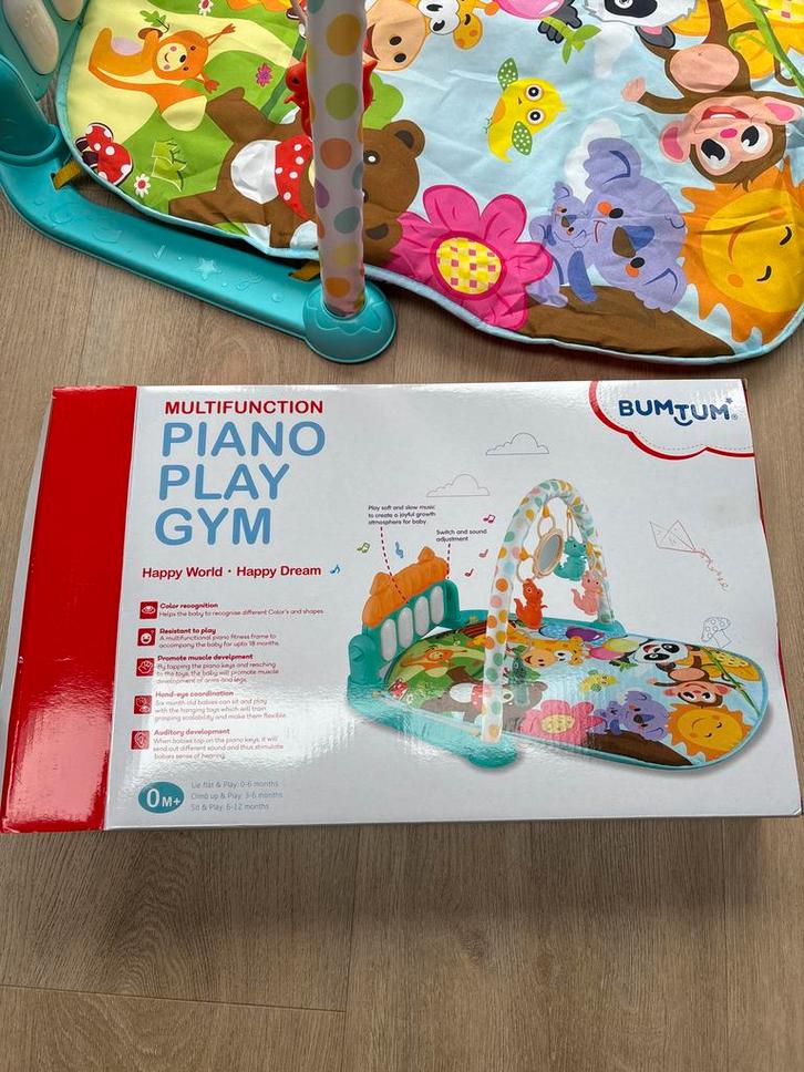 Bumtum Babygym Piano Play Gym, Kinderen en Baby's, Speelgoed | Babyspeelgoed, Zo goed als nieuw, Babygym, Met licht, Ophalen of Verzenden