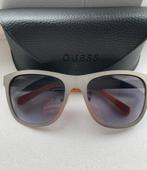 Guess Zonnebril, Ophalen of Verzenden, Zo goed als nieuw, Grijs, Zonnebril