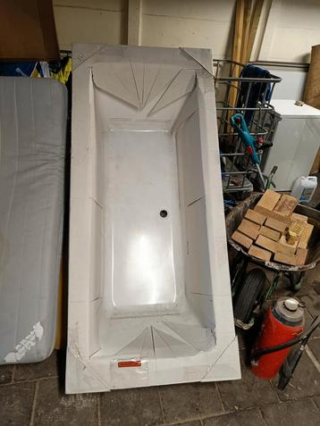 Inbouw ligbad Wiesbaden 180 X 80 x 50 met schade GRATIS beschikbaar voor biedingen