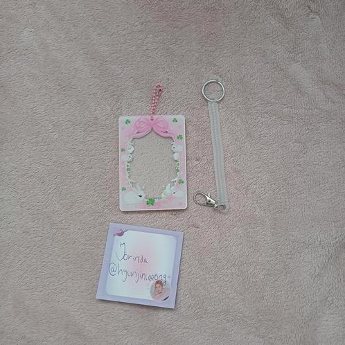 Dubbelzijdige photocard holder voor kpop photocards, Verzamelen, Muziek, Artiesten en Beroemdheden, Zo goed als nieuw, Foto of Kaart