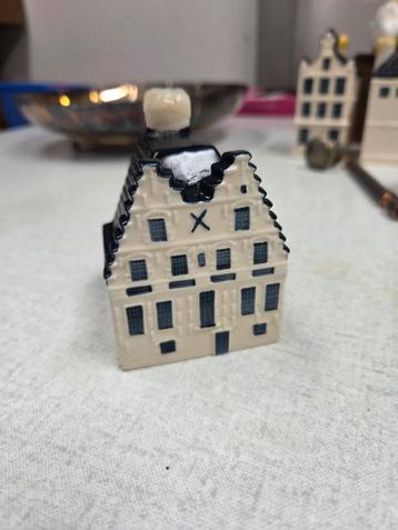 Delfts Blauw Huisje KLM nr 87 beschikbaar voor biedingen