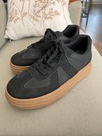 Zwarte Sneakers maat 39 in goede staat, Ophalen of Verzenden, Gedragen, Zwart, Sneakers of Gympen