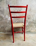 Rood houten stoel met gevlochten zitting , jaren 70, Gebruikt, Ophalen of Verzenden, Eén, Jaren 70