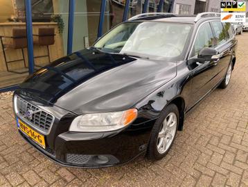Volvo V70 2.5FT Summum Automaat 200PK LEER / ECC / TREKHAAK beschikbaar voor biedingen