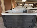 Leuke 5 persoons jacuzzi 230V Gecko, Ophalen, Gebruikt, Filter, Vast