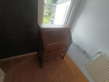 Gratis - Inboedel ophalen VOOR 1 september. Zie omschrijving