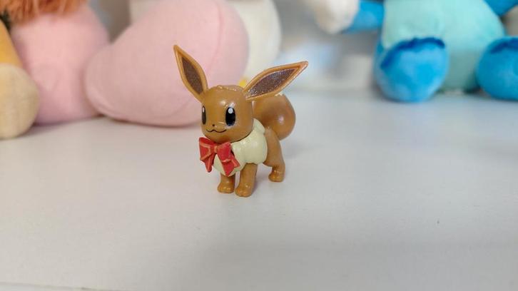 Eevee Pokémon poppetje kerst, Verzamelen, Poppetjes en Figuurtjes, Nieuw, Ophalen of Verzenden
