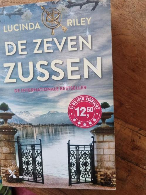 Lucinda Riley - De zeven zussen, Boeken, Literatuur, Zo goed als nieuw, Nederland, Ophalen