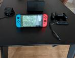 Nintendo switch 1, Spelcomputers en Games, Spelcomputers | Nintendo Switch, Ophalen, Gebruikt, Met 2 controllers, Switch Original