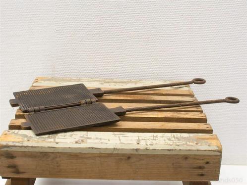Antieke wafelijzer 11469, Antiek en Kunst, Antiek | Keukenbenodigdheden, Ophalen of Verzenden