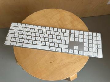 Apple Magic Keyboard numeriek draadloos + lightning beschikbaar voor biedingen