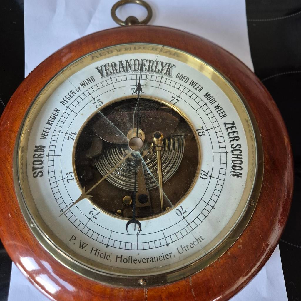 Oude Barometer - P.W. Hiele Hofleverancier Utrecht, Audio, Tv en Foto, Weerstations en Barometers, Ophalen of Verzenden, Gebruikt