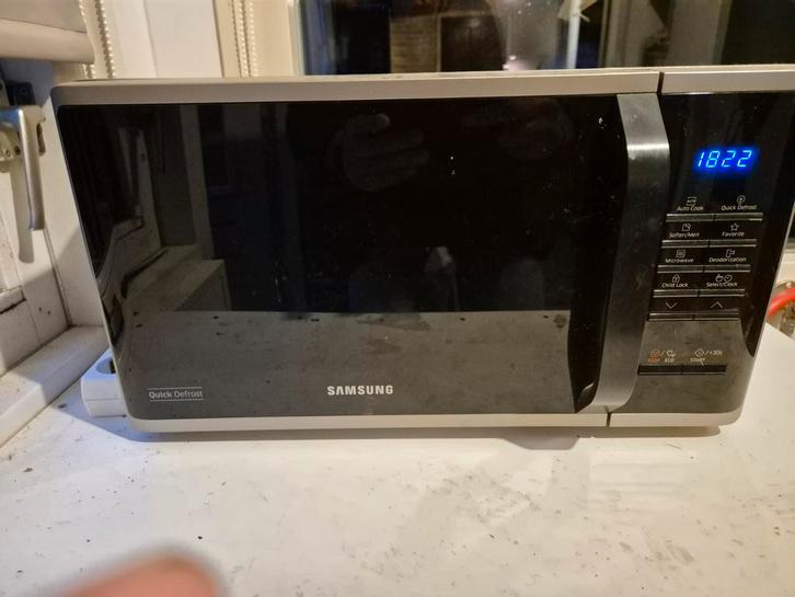 Samsung Combimagnetron - Gebruikt, Witgoed en Apparatuur, Magnetrons, Gebruikt, Vrijstaand, Combimagnetron, 45 tot 60 cm, Grill