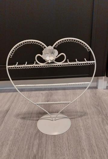 Witte Sieradenhouder - Hartvorm beschikbaar voor biedingen