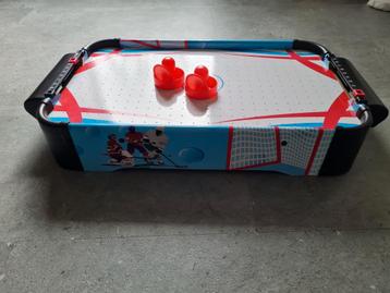 Air hockey speeltafel beschikbaar voor biedingen