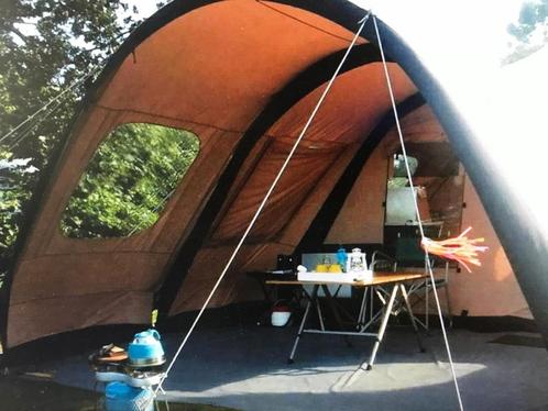 Fijne en ruime gezinstent in uitstekende staat!, Caravans en Kamperen, Tenten, Gebruikt, Ophalen of Verzenden