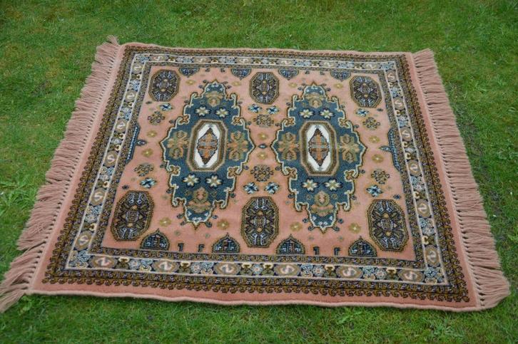 vintage vierkant smyrna vloerkleed / tafelkleed met franjes, Huis en Inrichting, Stoffering | Tapijten en Kleden, Gebruikt, 100 tot 150 cm