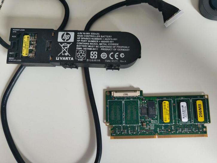 HP Raid Controller Cache 256MB + Batterij, Computers en Software, Overige Computers en Software, Gebruikt, Ophalen of Verzenden
