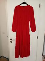 Rode jurk maat 44, Kleding | Dames, Jurken, Shein, Maat 42/44 (L), Ophalen of Verzenden, Onder de knie