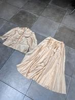 VINTAGE JAREN 80 KOSTUUM SET MAXIROK BLOUSE GOUD GEEL MAAT M, Maat 38/40 (M), Kostuum of Pak, Geel, Ophalen of Verzenden